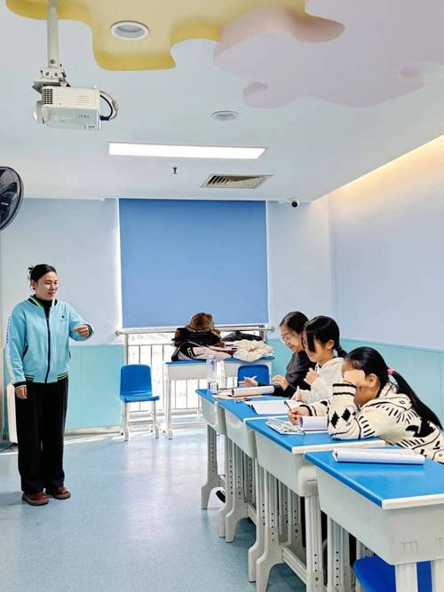 荣誉见证品质，诚信铸就品牌——我校荣获“西城区先进民办教育培训机构”及“诚信自律民办五星级民办培训服务机构”称号